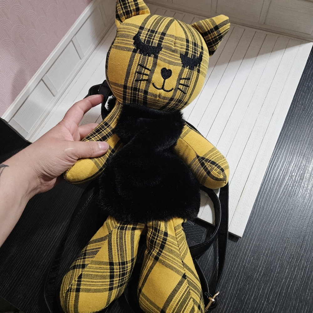 Plaid betsey jhonson cat backpack